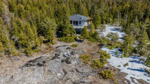Northern Bruce Peninsula Casa | Stonehenge Tobermory - Rustic Retreat
