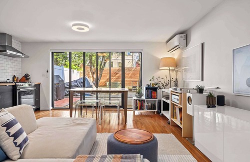 Bedford-Stuyvesant Apartamento | Stonehurst by Rove | 2BR Apt w/ Private Backyard