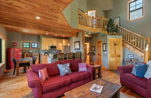 Coeur d'Alene Casa | Stoneridge Pines Cabin