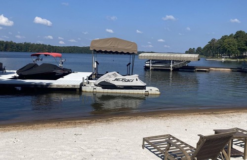 Lake Oconee Cabaña | StoneRidge Sanctuary Beautifully located on the Richland Creek side of the lake!