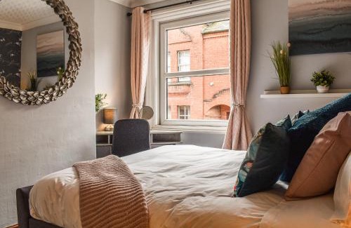 Leek Casa | Stonesthrow Townhouse