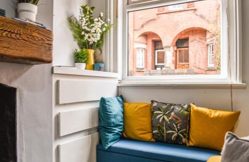 Leek Casa | Stonesthrow Townhouse