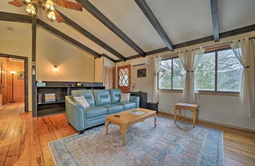 Glenville Casa | Stonewood Lodge Home with Deck in Glenville!