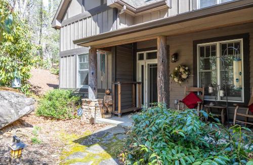 Foscoe Casa | Stoney Brook Cottage at Echota