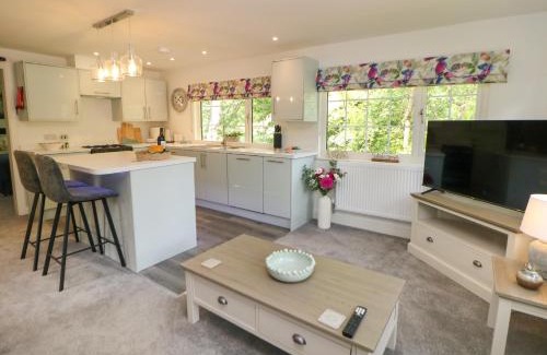 Cauldon Low Casa | Stoney Rock Lodge