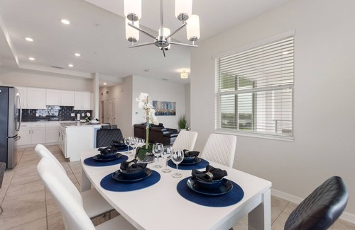Kissimmee Condominio | Storey Lake Resort 2bd Condo Overlooking Water #840 2 Bedroom Condo