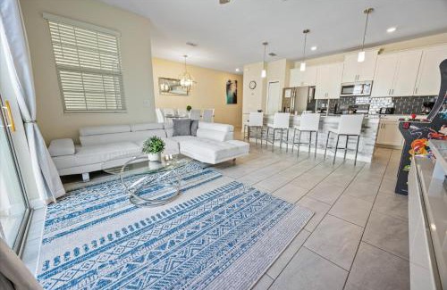 Panorama City Casa | Storey Lake Resort Vacation Townhome - includes resort clubhouse amenity access