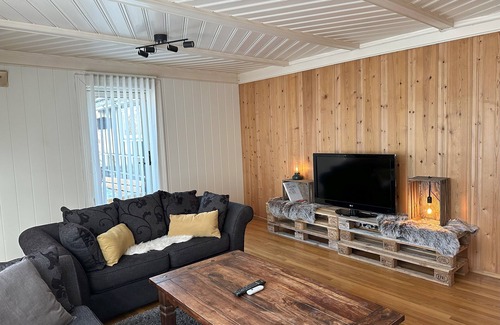 Lillehammer Casa | Stort Koselig hus Sentralt i Lillehammer, Perfekt Kombinasjon av Naturen og Byen