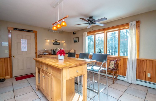 Intervale Casa | 5-10 minutos a MtCranmore, Attitash & Wildcat, A / C, WiFi gratuito, Outdr Grill, DogFriendly
