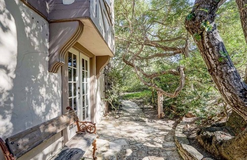 Northeast Carmel Casa | Storybook Cottage Downtown Carmel