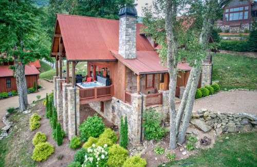 Banner Elk Casa | Storybook Cottage at Eagles Nest
