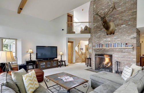 Stowe Hollow Casa | Alquiler de fin de semana en Stowe, hermosas vistas, cuatro habitaciones, plano abierto, al aire libre