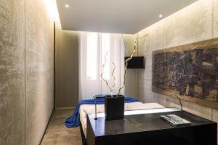 Milan Centre Hotel | STRAF, Milan, a Member of Design Hotels