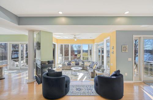 Panamint Shores Casa | Straight to the Point