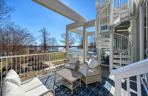 Panamint Shores Casa | Straight to the Point