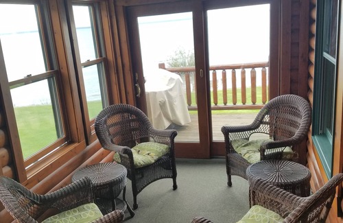 Cheboygan Cabina | Estrecho de Mackinaw Log Cabin. ¡Vistas espectaculares de la isla Mackinac! Kayaks incl.