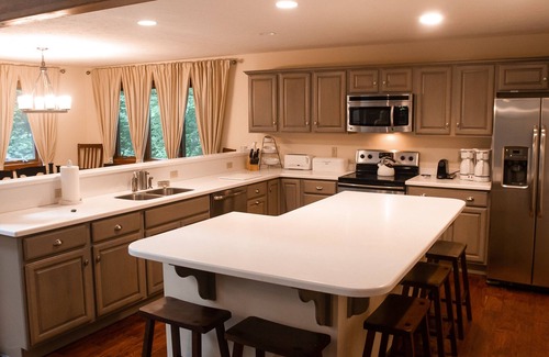 Pocono Pines Casa | Strand Lake House - Sept $ 250 / noche 3 noches min - Con 4 noches de limpieza incluidas