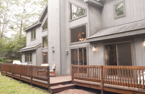 Pocono Pines Casa | Strand Lake House - Sept $ 250 / noche 3 noches min - Con 4 noches de limpieza incluidas