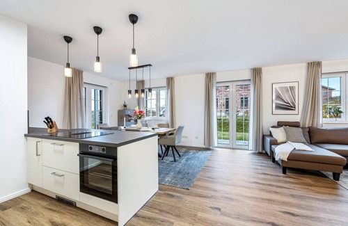 Rosenhagen Apartamento | Strandkorb Rosenhagen - light-flooded 5-star apartment near the beach