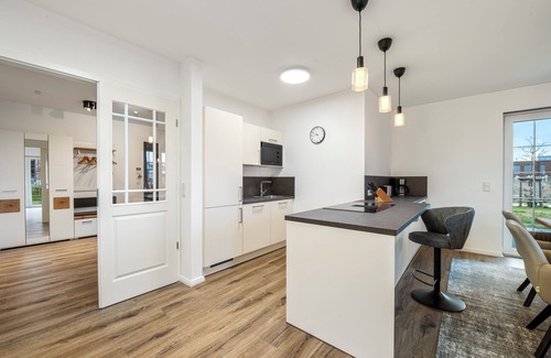 Rosenhagen Apartamento | Strandkorb Rosenhagen - light-flooded 5-star apartment near the beach
