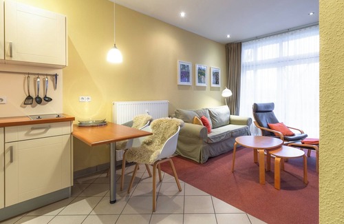 Mirow Apartamento | Strandläufer Classic 109 - Apartment mit Sitzecke für 2 Personen im Aparthotel