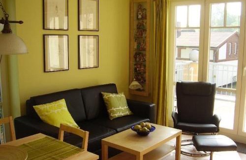 Alt Gaarz Apartamento | Strandläufer Villa Rosita mit Garten