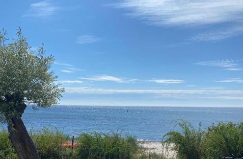 Abbekas Casa | Strandnära fritidshus i Abbekås