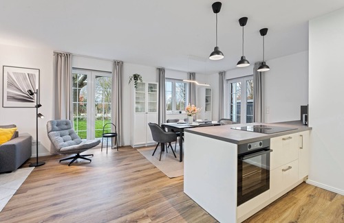 Rosenhagen Apartamento | Strandnest Rosenhagen - light-flooded 5-star apartment near the beach