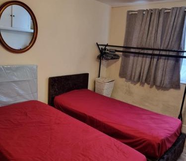 Luton Apartamento | Strangers Way