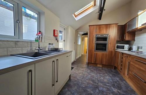 City Centre Apartamento | Stratford Centre, Ground Level, Parking nearby