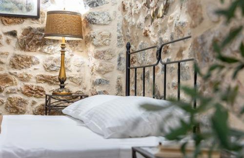 Oitylo Apartamento | Stratis Tower since 1892