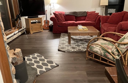Stratton Mountain Condominio | Stratton Mountain / 2 BR / 2BA Ski in / Ski out Condo at Obertal C Bldg