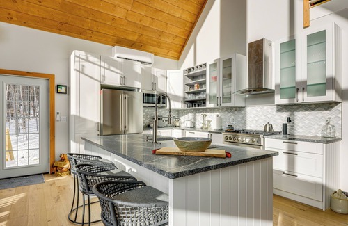 Stratton Mountain Casa | Stratton Mtn Ski Chalet w/ Giant Views in Winhall