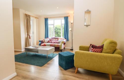 Cricklade Casa | Straw Cottage