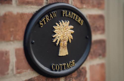 Wendover Casa | Straw Plaiters Cottage