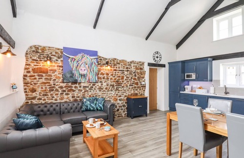 Holsworthy Cabaña | STRAWBERRY BANK - KINGFISHER, pet friendly in Bridgerule
