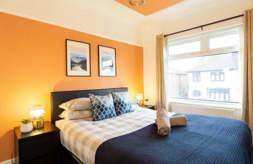 Hunts Cross Apartamento | Strawberry Fields House - Air Host & Stay - 3 Bedroom
