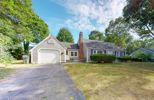 Hyannis Casa | Strawberry Hill Haven