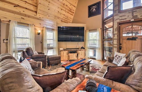 Kodak Casa | Strawberry Plains Cabin Private Pond and Game Room!