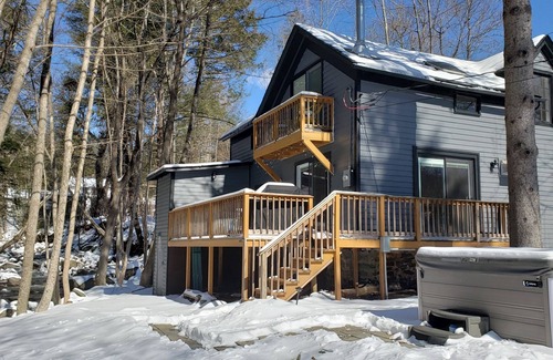 Chichester Cabaña | Stream Come True! Ski, hike, spa, flow, relax...