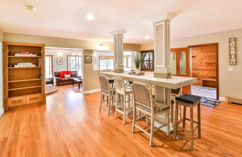 Jewett Center Casa | Stream-Side Atrium Home with Side Rooms & Pool Table