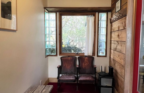 Chichester Apartamento | Streamside Catskill Mountain House