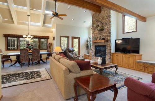 Frisco Casa | Streamside Lane home