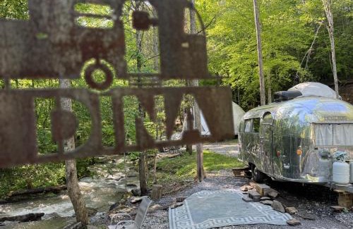 Cosby Casa | Streamside Shinytiny Airstream In The Smokies