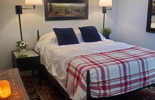 Milford Casa | Stressed out, overworked? Then check in to our renovated garage for a tune-up!