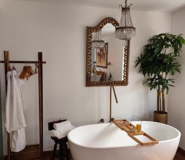Baiona Casa | stressfree charm house
