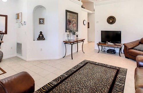 Marbella Casa | Striking Family Villa in Marbella North 4BR / 3BA