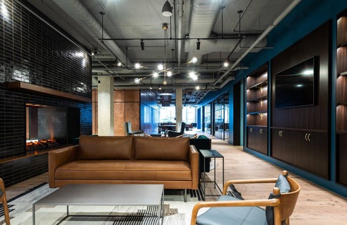 Eisenhower East Apartamento | Striking Studio in Alexandria Near Old Town w/ Gym
