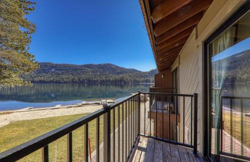 Truckee Casa | Striking Studio w/Lake View #244 at Donner Lake Village