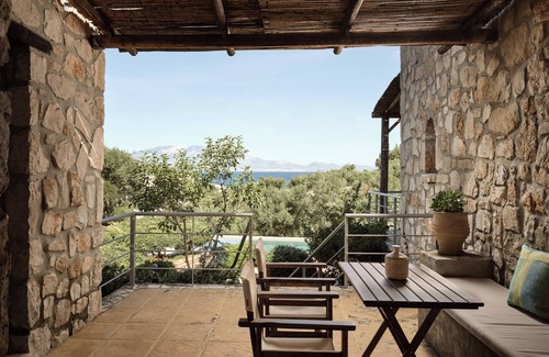 Skinaria Casa | Strofilia Stone Residences